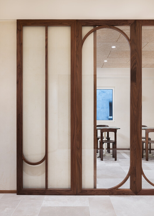 Reforma integral oficinas Colegio Oficial de Médicos de Valladolid / estudio COLOMA - Imagen 15 de 23