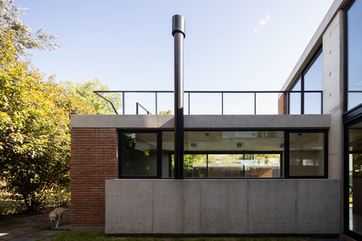 Casa CM / Lateral arquitectos - Fotografía exterior, Concreto, Ladrillo