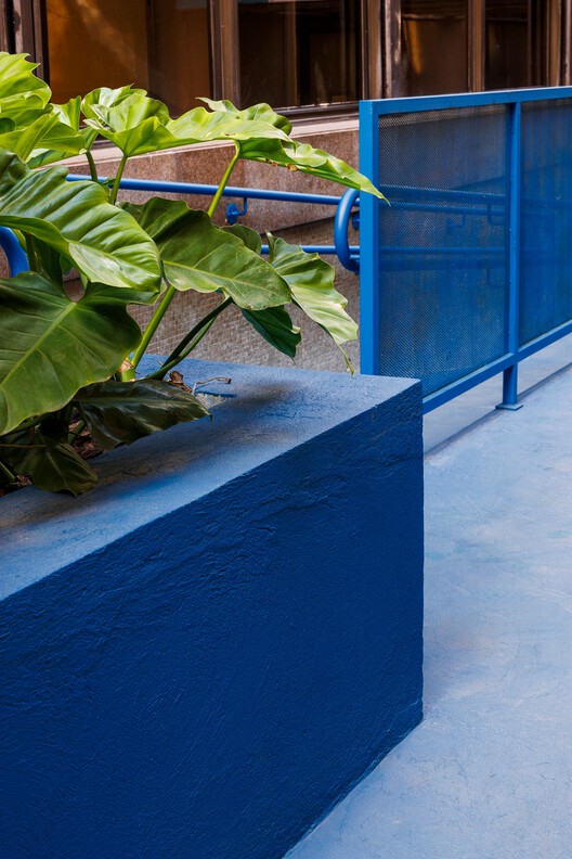 Colégio Magnum Unidade Lourdes / BIRI + Chico Albano - Imagem 27 de 40