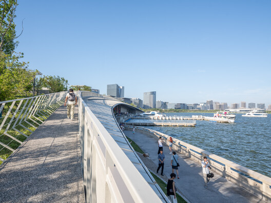 Pier One Dishui Lake / TM Studio - Exterior Photography