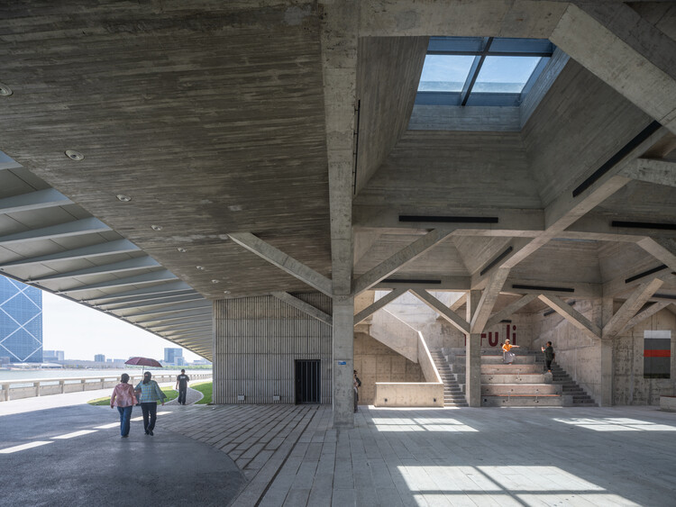 上海滴水湖一号码头 / 梓耘斋建筑 - 室内图, 具体的, 柱, 梁