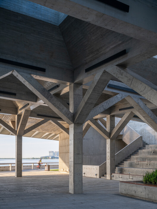 Pier One Dishui Lake / TM Studio - Image 6 of 34