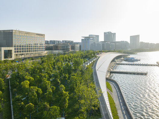 Pier One Dishui Lake / TM Studio - Exterior Photography