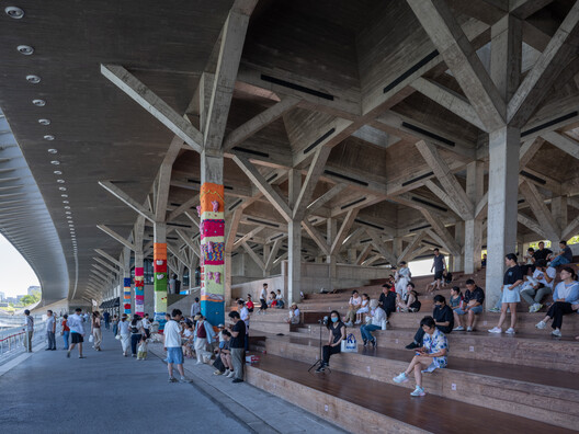 Pier One Dishui Lake / TM Studio - Interior Photography, Column