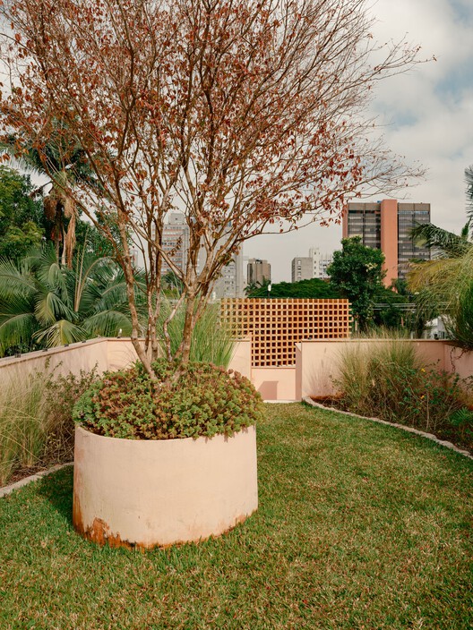 Praça House / Felipe Hess Arquitetos - Exterior Photography, Garden, Courtyard