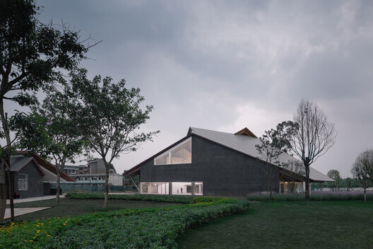 Renovation of Anren Liaowei Mansion Anren Tourist Center / Atelier Li Xinggang - Exterior Photography