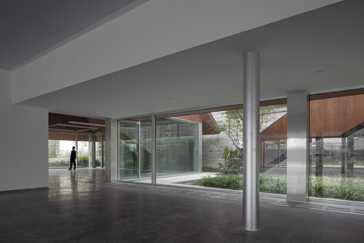 Renovation of Anren Liaowei Mansion Anren Tourist Center / Atelier Li Xinggang - Image 17 of 37