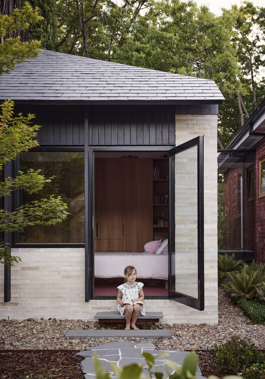 Hotham House / Austin Maynard Architects - Exterior Photography, Door, Garden