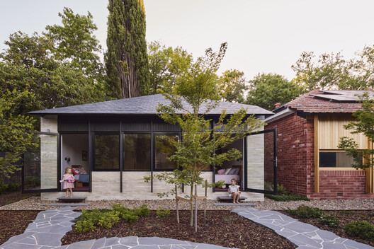 Hotham House / Austin Maynard Architects - Exterior Photography, Garden, Brick