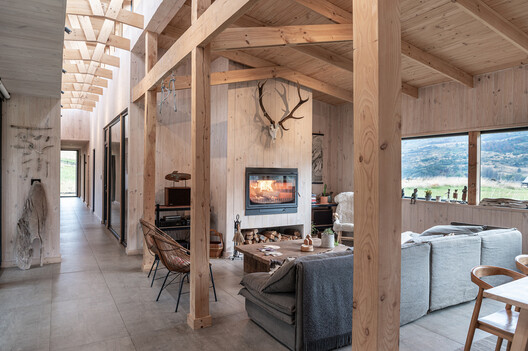 Lucerna House / SAA Arquitectura + Territorio - Interior Photography, Kitchen, Wood, Beam