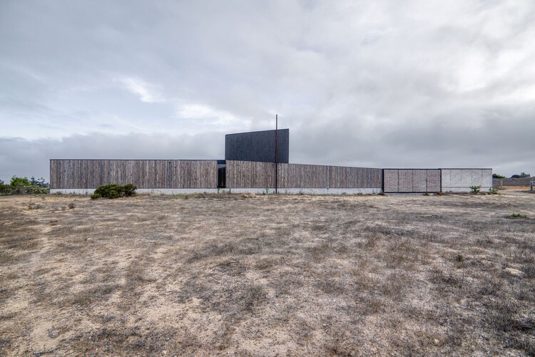 Reflexione sobre territorio, terreno y paisaje: ¡Conociendo las obras de la ballena! En Chile - Imagen 8 de 61