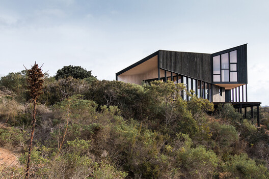 Reflecting on Territory, Topography, and Landscape: Discover WHALE!’s Projects in Chile