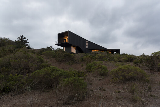 Reflecting on Territory, Topography, and Landscape: Discover WHALE!’s Projects in Chile - Image 14 of 61