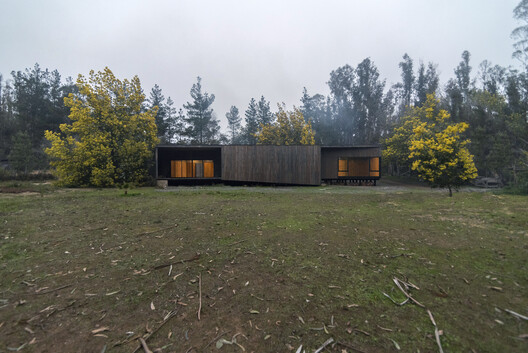 Reflecting on Territory, Topography, and Landscape: Discover WHALE!’s Projects in Chile - Image 20 of 61