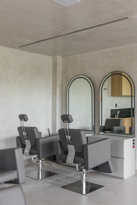 Salão de Beleza Urban-Beauty Lounge / Filles Arquitetura Salão de Beleza Urban-Beauty Lounge / Filles Arquitetura - Fotografia de Interiores, Sala de Estar, Cadeira