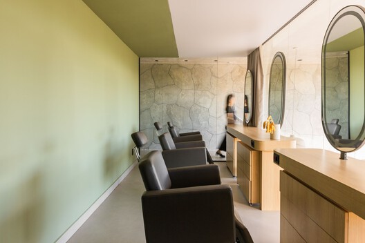 Salão de Beleza Urban-Beauty Lounge / Filles Arquitetura Salão de Beleza Urban-Beauty Lounge / Filles Arquitetura - Fotografia de Interiores, Iluminação, Cadeira