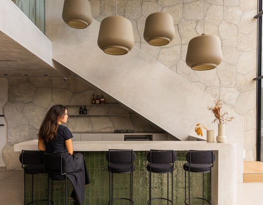 Salão de Beleza Urban-Beauty Lounge / Filles Arquitetura Salão de Beleza Urban-Beauty Lounge / Filles Arquitetura - Fotografia de Interiores, Cozinha, Iluminação, Bancada, Cadeira