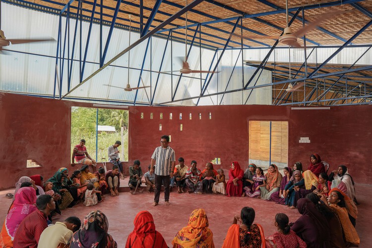 Centro CSF para Pessoas com Deficiência / Rizvi Hassan - Fotografia de Interiores, Escada
