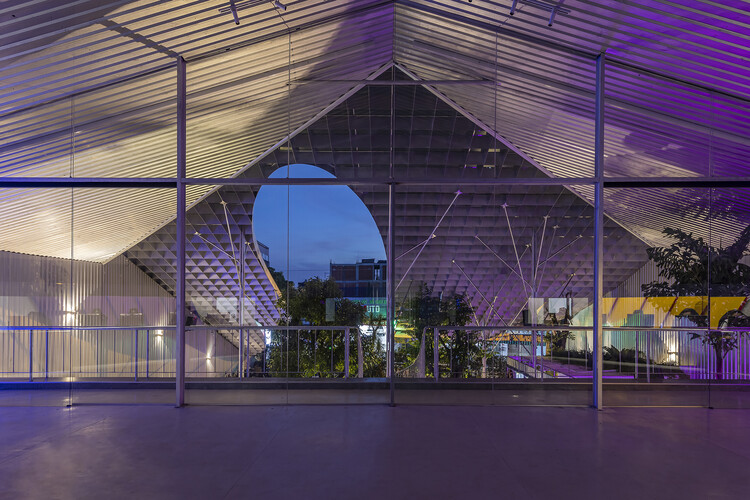 Space4Youth  / 23o5Studio - Imagen 15 de 22