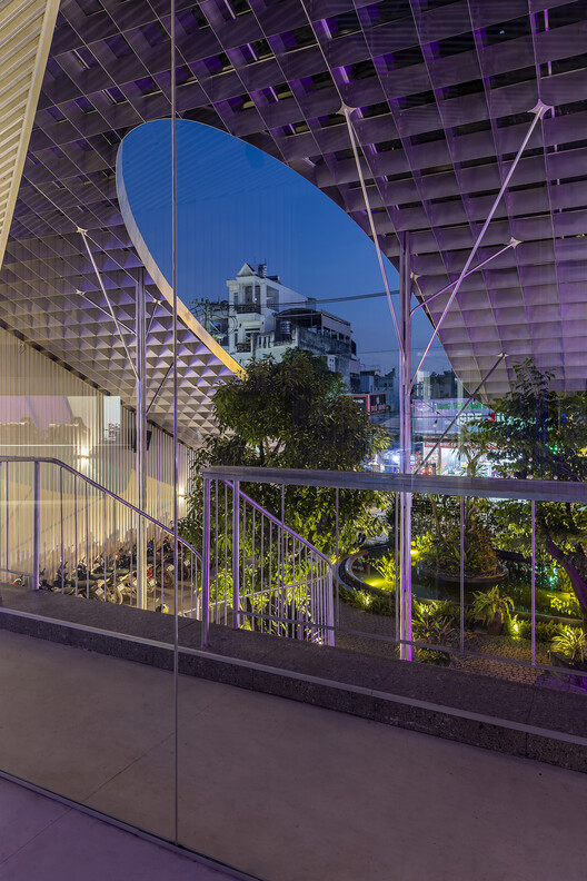 Space4Youth  / 23o5Studio - Exterior Photography, Glass