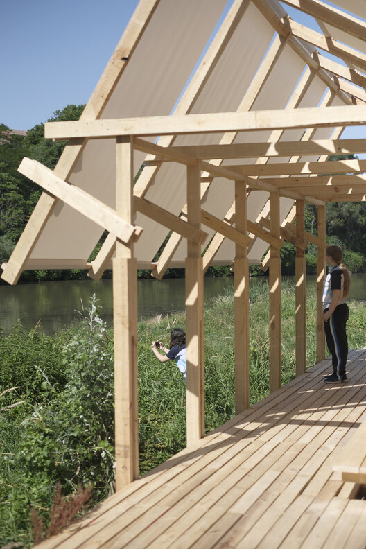 Inhabiting the River Intervention / Erazo Pugliese - Image 4 of 26