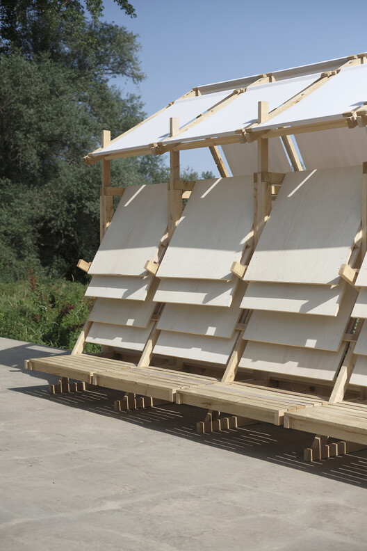 Inhabiting the River Intervention / Erazo Pugliese - Image 13 of 26