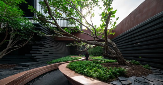 MIRIN House / Ayutt and Associates design - Image 15 of 47