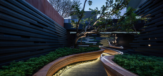 MIRIN House / Ayutt and Associates design - Image 37 of 47