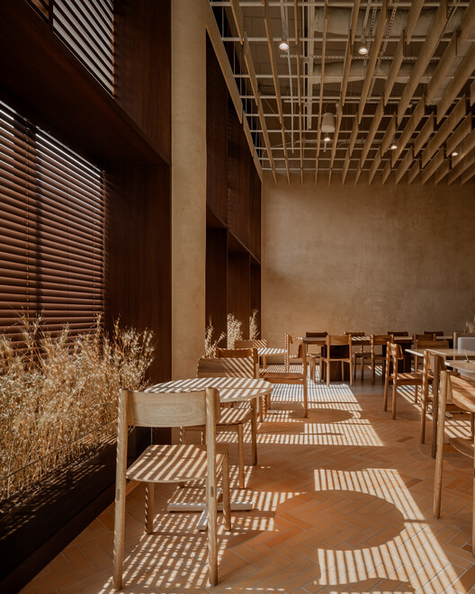 Krume Bäcker / Mallol - Fotografía interior, Madera, Sillas