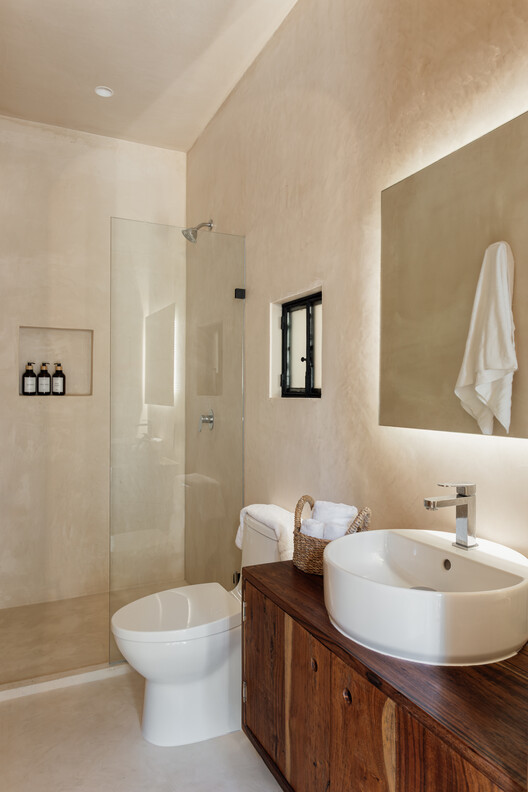 Residencias Tsool  / VOID Studio - Fotografía interior, Baño, Tarjas, Tinas, Encimera, Inodoros