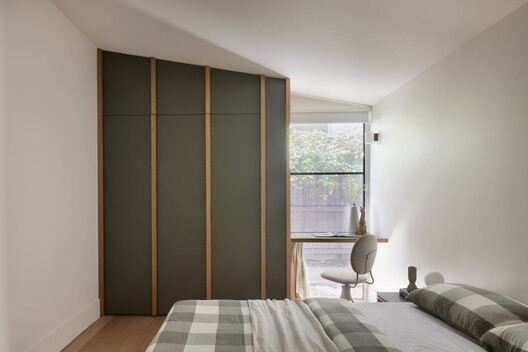 Eaglemont House / Bent Architecture  - Interior Photography, Bedroom, Wood, Bed, Lighting, Shelving, Closet