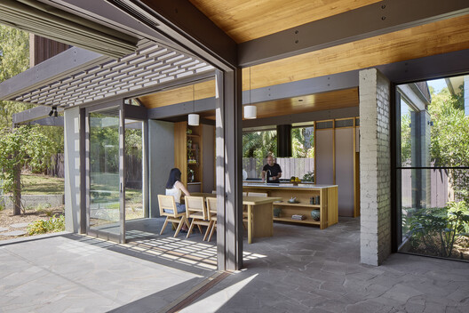 Eaglemont House / Bent Architecture  - Interior Photography, Wood, Door, Patio, Garden, Courtyard