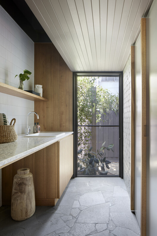 Eaglemont House / Bent Architecture  - Interior Photography, Kitchen, Wood, Glass