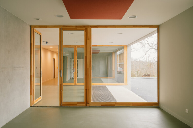 Aldeia das Crianças Fontcouverte / studio.AQUI + Barbara Constantin - Imagem 13 de 33