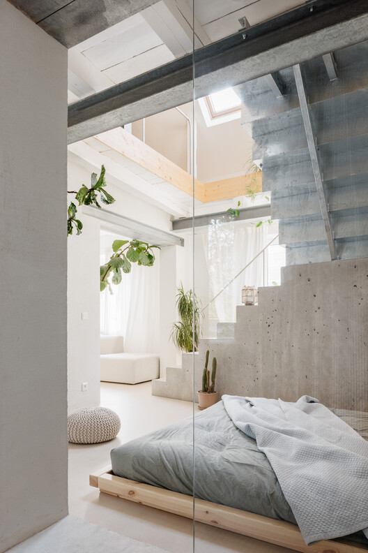 Reconstruction of a Reconstructed House / Kilo / Honc - Interior Photography, Wood, Lighting, Stairs, Bedroom, Beam
