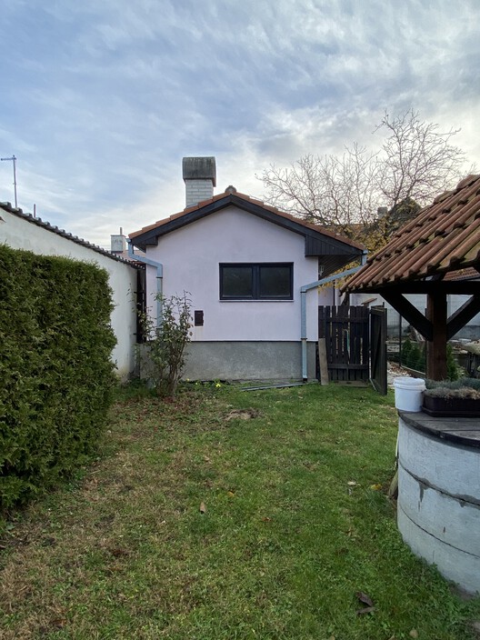 Reconstruction of a Reconstructed House / Kilo / Honc - Exterior Photography, Garden