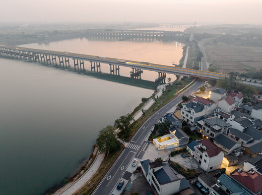 Longyou Tourist Center / atelier tao+c - Waterfront, Beam