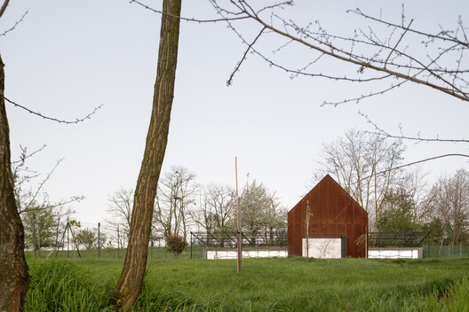 House above the Lake / NOIZ architekti - Exterior Photography