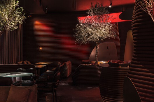 MYATA Platinum Lounge and Restaurant / DA bureau