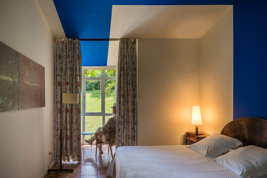 La Posada Hotel / MARIANO - Interior Photography, Bedroom, Lighting, Bed, Chair