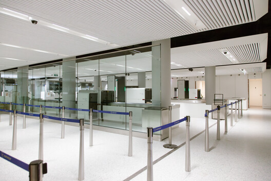 UK Terminal Amsterdam Centraal Station / Superimpose Architecture + architectural studio ZJA - Image 8 of 28