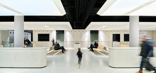 UK Terminal Amsterdam Centraal Station / Superimpose Architecture + architectural studio ZJA - Interior Photography