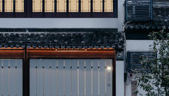 Baihua Bookstore / Tsing-Tien Making