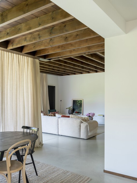 Bospad House / maa_architecture studio - Interior Photography, Living Room, Wood, Lighting, Chair