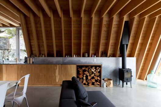 Designing with Smoke: The Chimney as Architectural and Environmental Instrument - Image 38 of 52