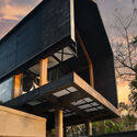 Residencia Timber / Architecture Discipline - Casas