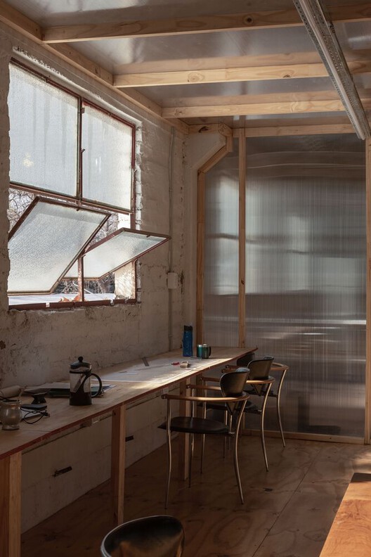 Beyond the Dropped Ceiling: 10 Interior Projects for Making Services and Conduits Part of the Architecture - Image 18 of 40