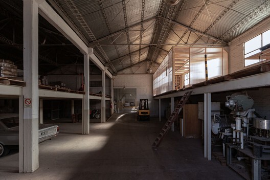 Beyond the Dropped Ceiling: 10 Interior Projects for Making Services and Conduits Part of the Architecture - Image 12 of 40