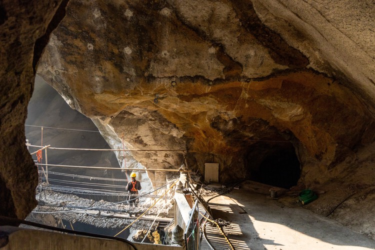 黄岩石窟文化艺术中心 / DnA - 室内图