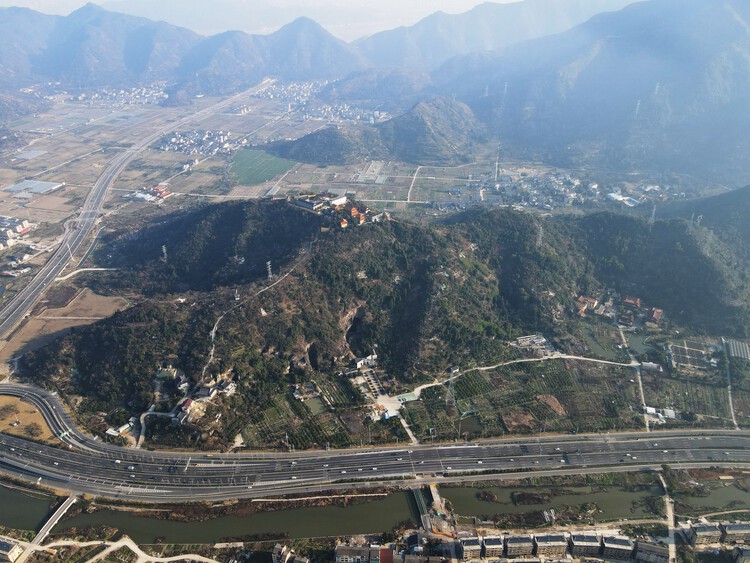 黄岩石窟文化艺术中心 / DnA - 31 的图像 43